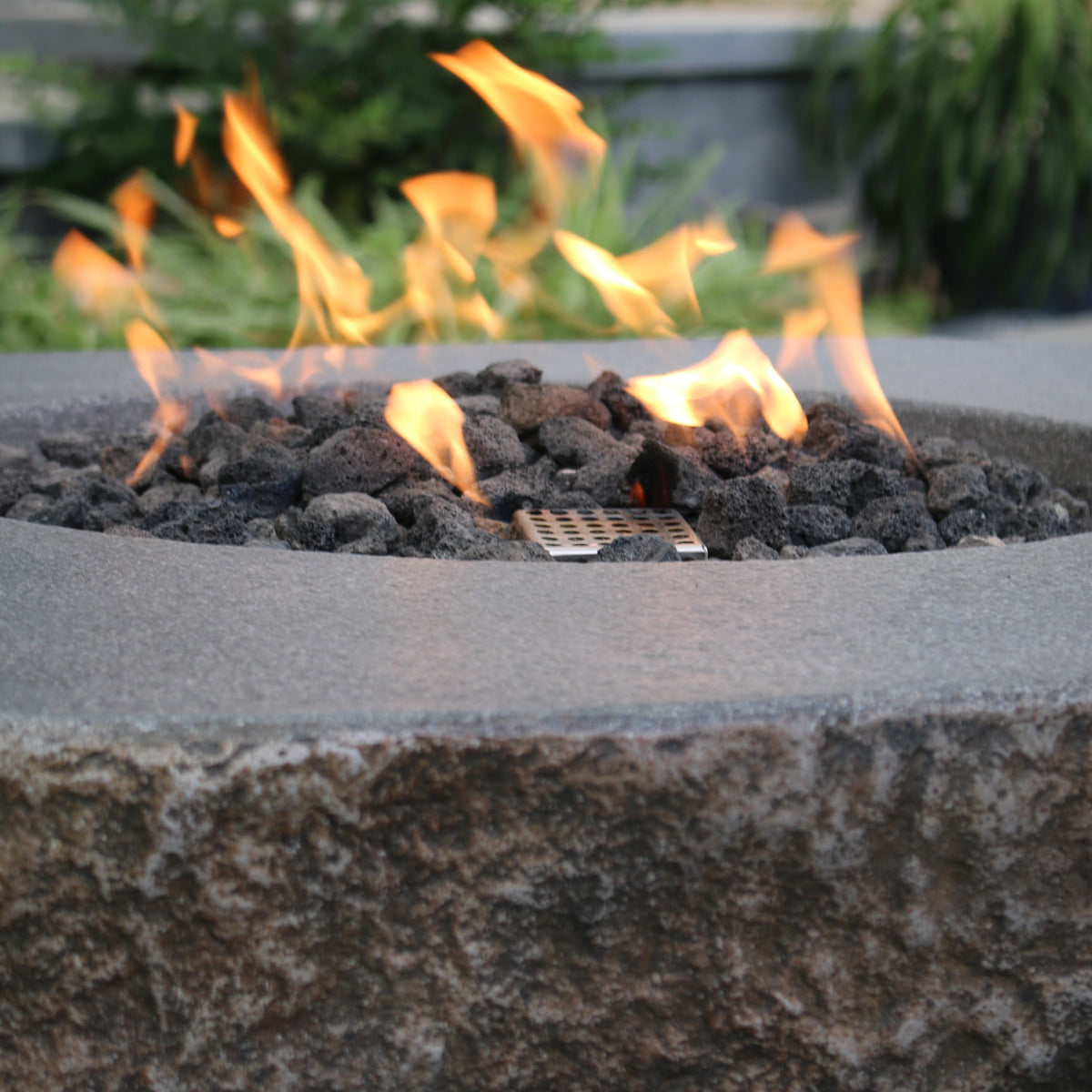 Elementi Boulder Fire Pit Table